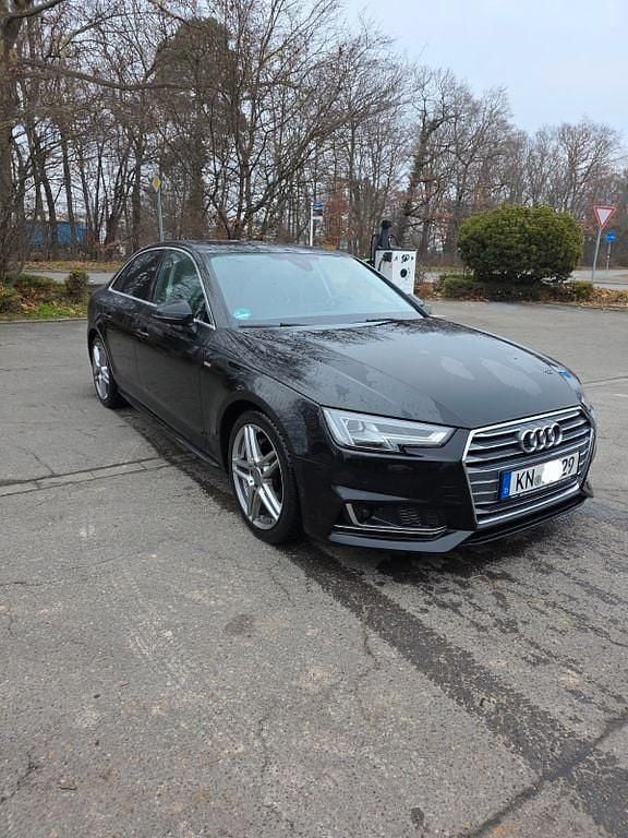 Schwarz Gebraucht 2015 Audi A4 S-Line Limousine | 19.500 € (Teuer) - Bild 1/4