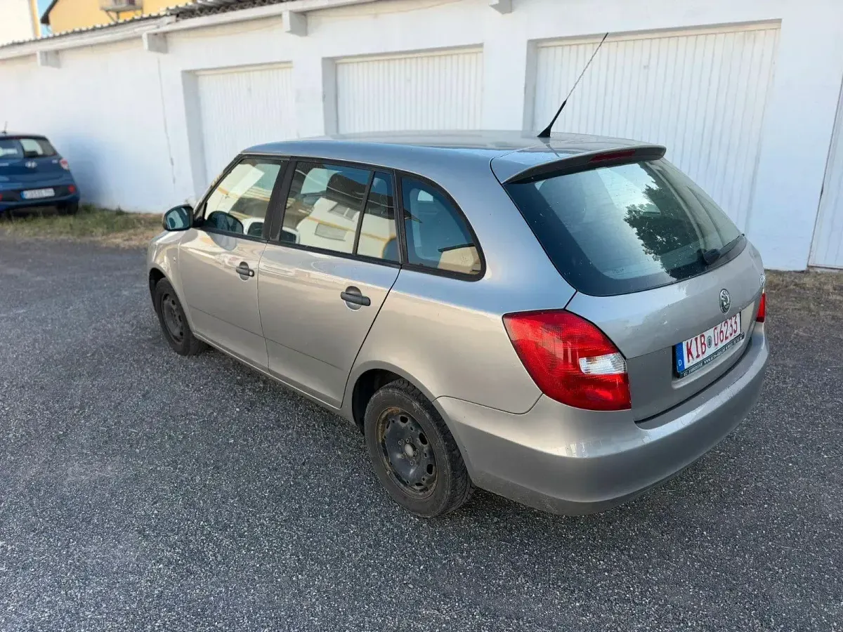 Gebraucht Skoda Fabia Classic 86 PS (63 kW) 2009 Beige Kombi