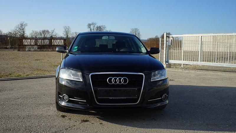Gebraucht Audi A3 125 PS (91 kW) 2010 Schwarz Kleinwagen