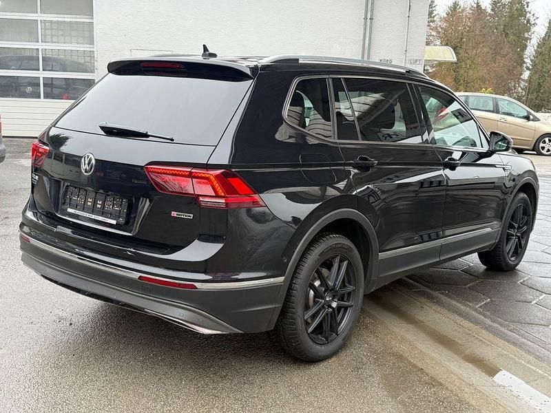 Gebraucht VW Tiguan Allspace Highline 239 PS (175 kW) 2019 Schwarz SUV