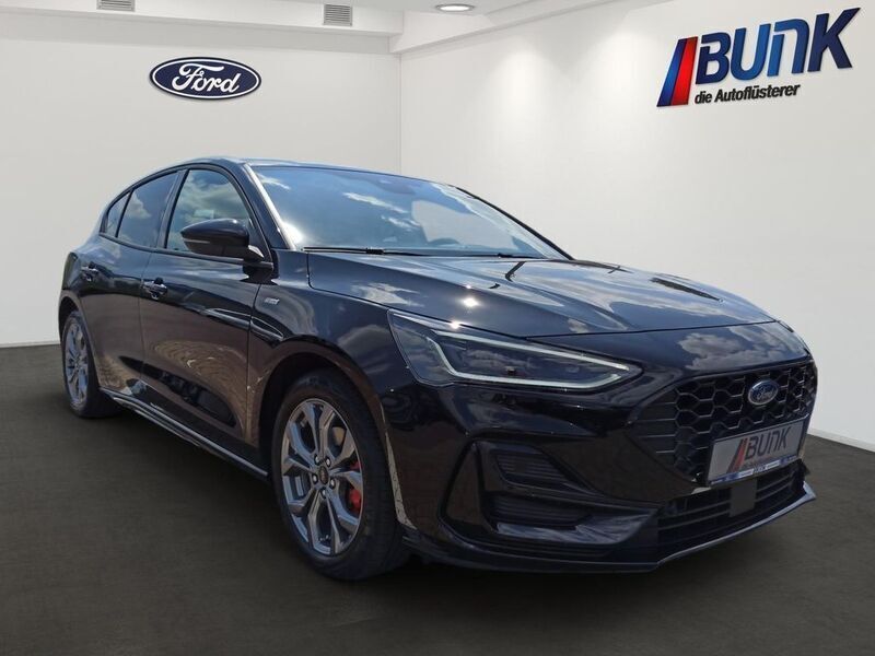 Gebraucht Ford Focus ST-Line 155 PS (114 kW) 2024 Agate black metallic Limousine