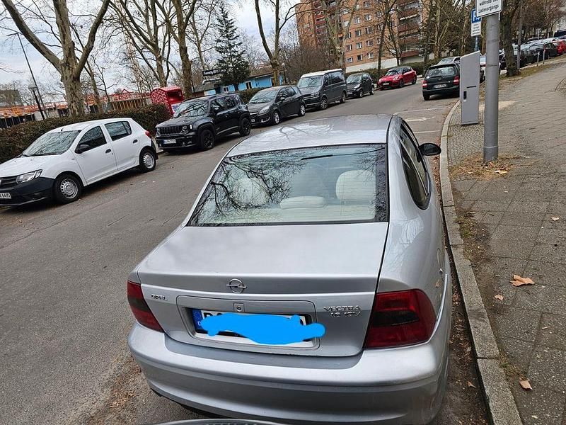 Gebraucht Opel Vectra Elegance 147 PS (108 kW) 2000 Silber Limousine