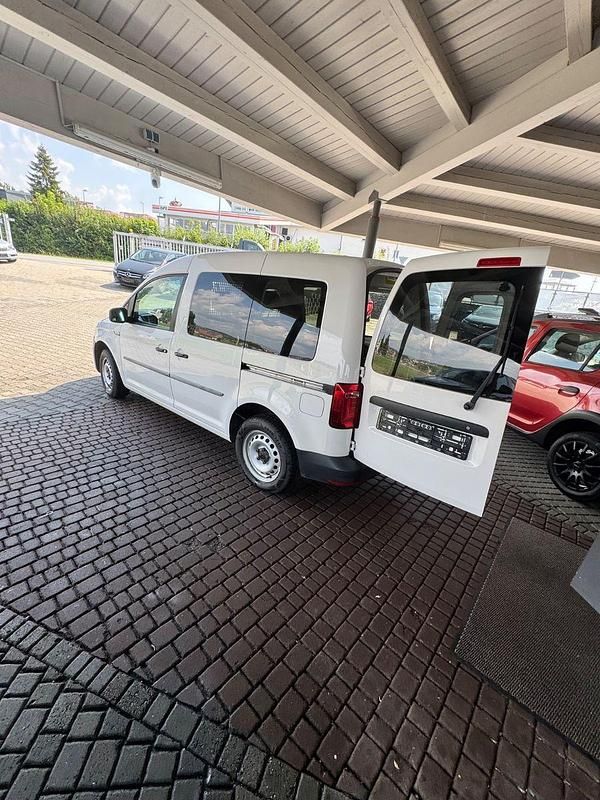 Gebraucht VW Caddy 110 PS (80 kW) 2017 Weiß Van / Kleinbus