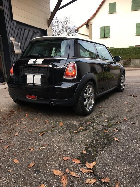 Gebraucht Mini Cooper 122 PS (89 kW) 2010 Schwarz Kleinwagen