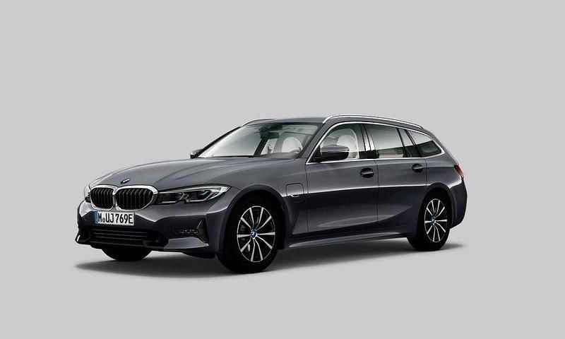 Grau Gebraucht 2021 BMW 330e M Sport Limousine | 28.898 € (Guter Preis) - Bild 1/4