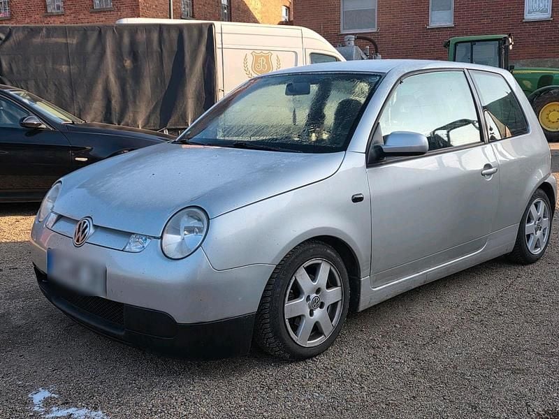 Silber Gebraucht 2004 VW Lupo Kleinwagen | 2.200 € (Fairer Preis) - Bild 1/4