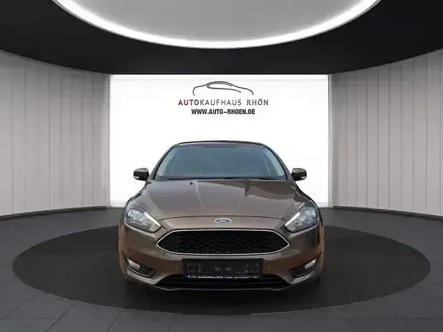 Gebraucht Ford Focus Cool & Connect 125 PS (91 kW) 2018 Toffeebraun metallic Kombi
