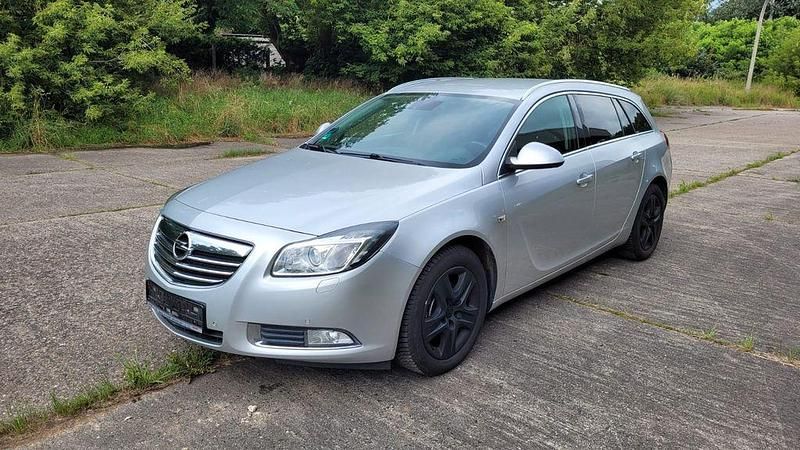 Silber Gebraucht 2012 Opel Insignia Edition Kombi | 2.200 € (Guter Preis) - Bild 1/4