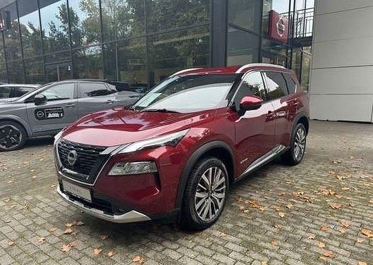 Tinted red Neu 2025 Nissan X-Trail Tekna SUV | 45.484 € - Bild 1/4