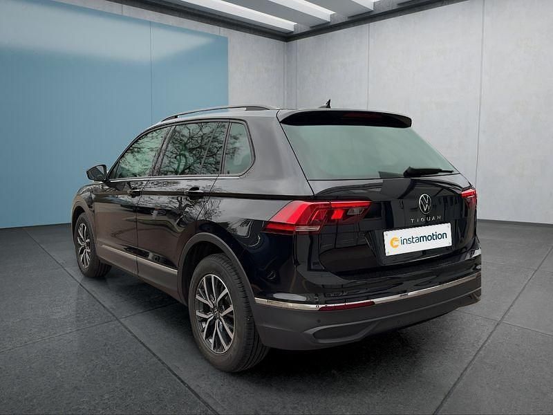 Gebraucht VW Tiguan 150 PS (110 kW) 2024 Schwarz SUV