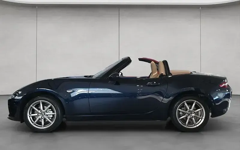 Nowe Mazda MX5 Kazari 132 KM (97 kW) 2026 Niebieski Kabriolet