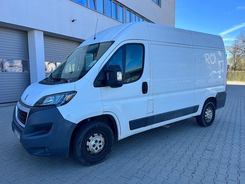 Gebraucht Peugeot Boxer 131 PS (96 kW) 2016 Weiß Van