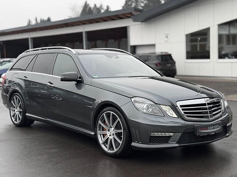 Gebraucht Mercedes E63 AMG AMG 653 PS (480 kW) 2011 Grau Limousine