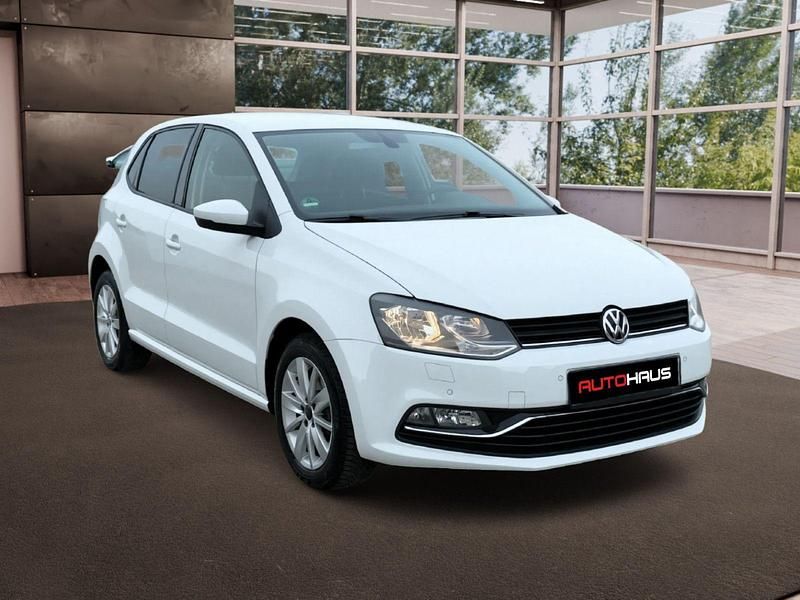 Gebraucht VW Polo Highline 90 PS (66 kW) 2015 Weiß Kleinwagen