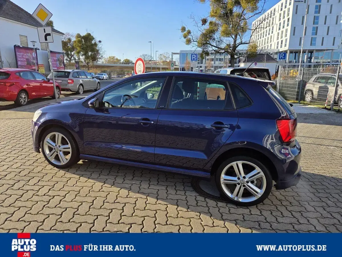 Usata VW Polo R-line 90 CV (66 kW) 2016 Blu Utilitaria