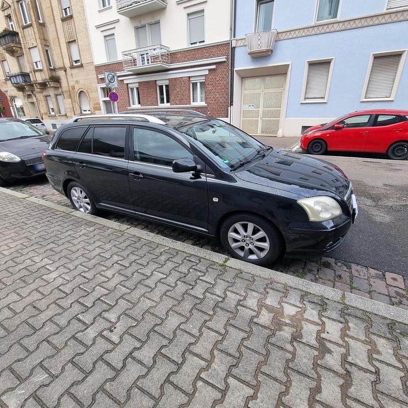 Gebraucht Toyota Avensis 147 PS (108 kW) 2005 Limousine
