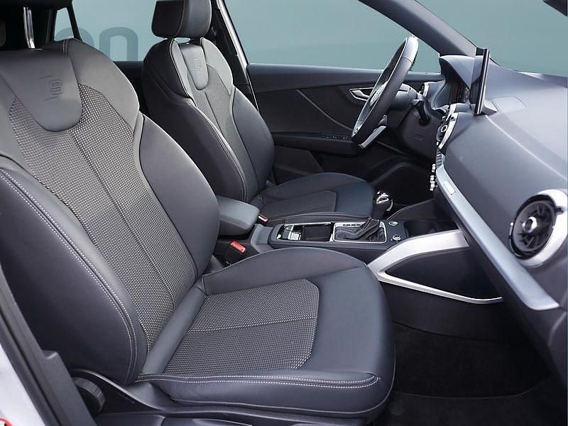 Gebraucht Audi Q2 S-Line 150 PS (110 kW) 2025 Weiß SUV