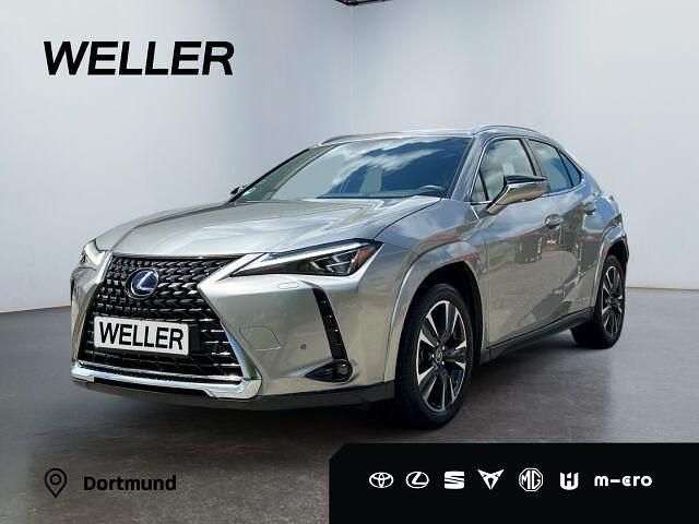 Silber Gebraucht 2022 Lexus UX 250h Luxury Line SUV | 31.940 € (Etwas zu teuer) - Bild 1/3