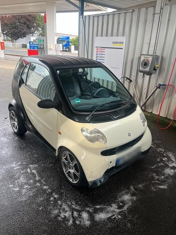 Gelb Gebraucht 2005 Smart ForTwo Coupé Coupé | 1.300 € (Guter Preis) - Bild 1/4