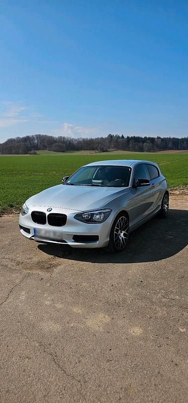 Gebraucht BMW 116 136 PS (100 kW) 2014 Silber Kleinwagen