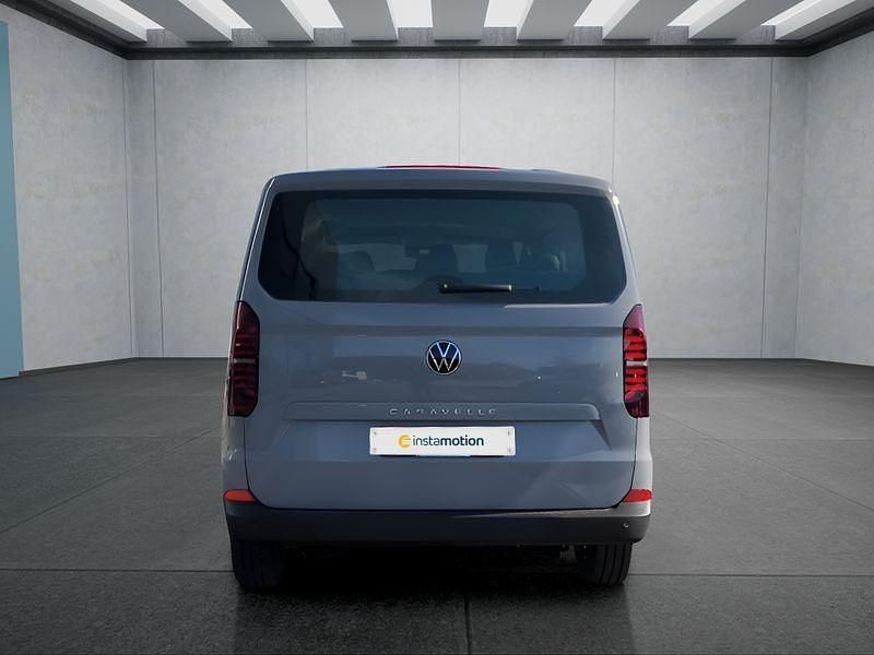 Neu VW T7 150 PS (110 kW) 2025 Grau Van