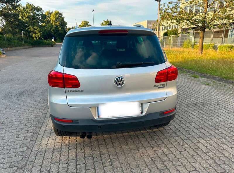 Grau Gebraucht 2012 VW Tiguan Sportline SUV | 8.700 € (Fairer Preis) - Bild 1/4