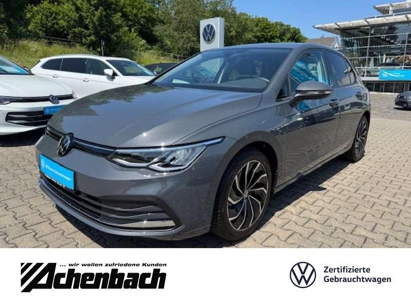 Gebraucht VW Golf VIII Move 150 PS (110 kW) 2024 Delfingrau Limousine