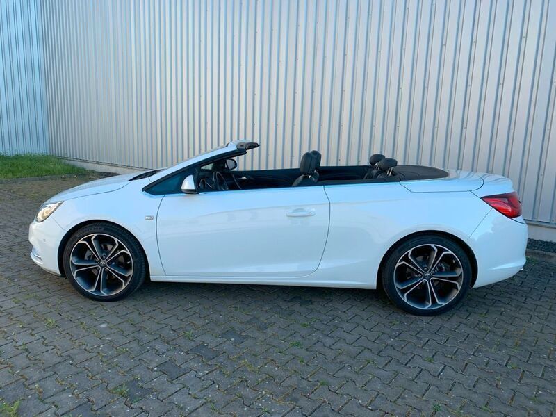 Weiß Gebraucht 2015 Opel Cascada Innovation Cabrio | 17.500 € (Fairer Preis) - Bild 1/4