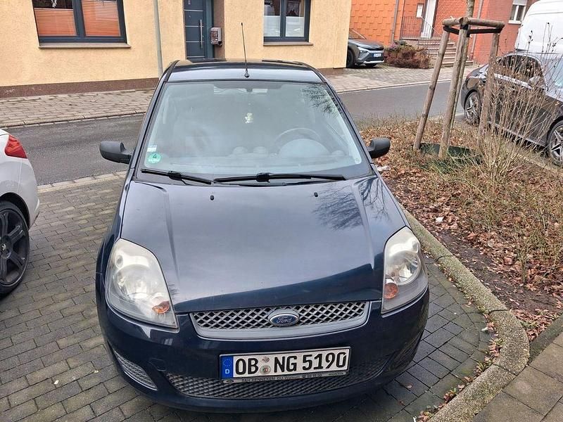 Gebraucht Ford Fiesta Style 60 PS (44 kW) 2007 Blau Kleinwagen