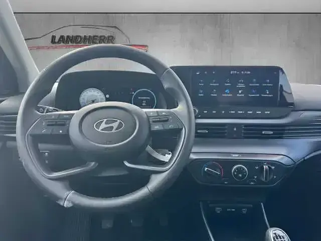 Gebraucht Hyundai i20 90 PS (66 kW) 2026 Weiss Kleinwagen