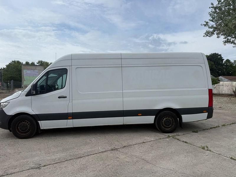 Weiß Gebraucht 2020 Mercedes Sprinter Van | 11.999 € (Teuer) - Bild 1/4