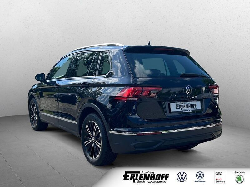 Gebraucht VW Tiguan Active 131 PS (96 kW) 2022 Andere farbe SUV