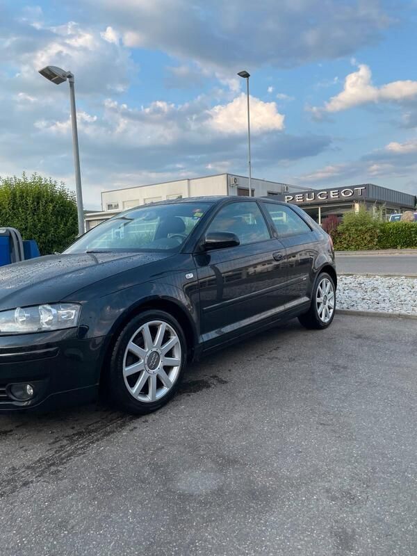 Schwarz Gebraucht 2005 Audi A3 Kleinwagen | 900 € (Superpreis) - Bild 1/4