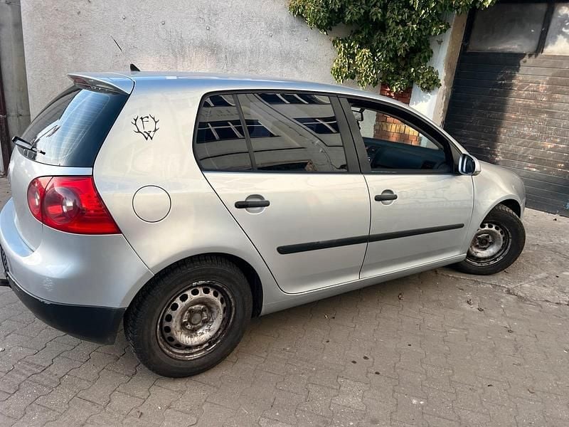 Gebraucht VW Golf IV 105 PS (77 kW) 2005 Silber Limousine