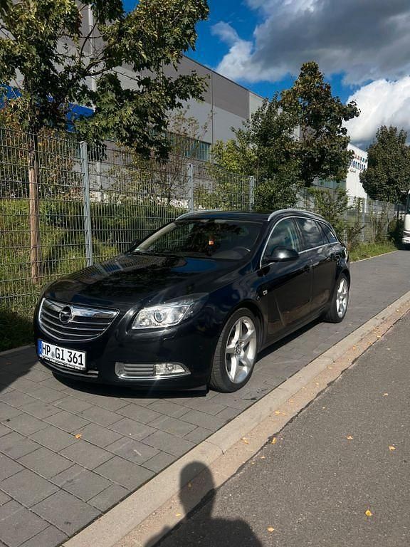 Schwarz Gebraucht 2011 Opel Insignia Sport Kombi | 5.200 € (Guter Preis) - Bild 1/4
