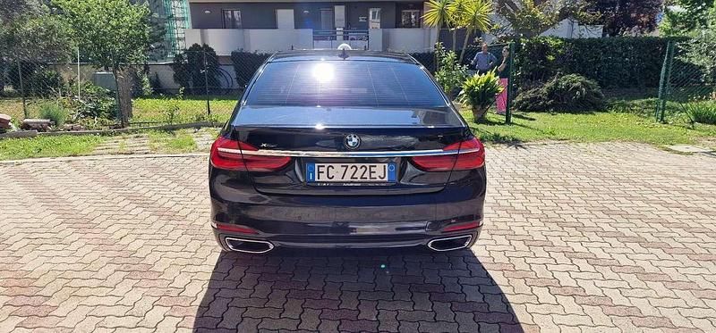 Gebraucht BMW 730 265 PS (194 kW) 2016 Schwarz Limousine