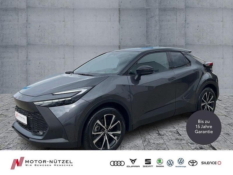 Schwarz Neu 2025 Toyota C-HR Team SUV | 31.990 € (Superpreis) - Bild 1/4