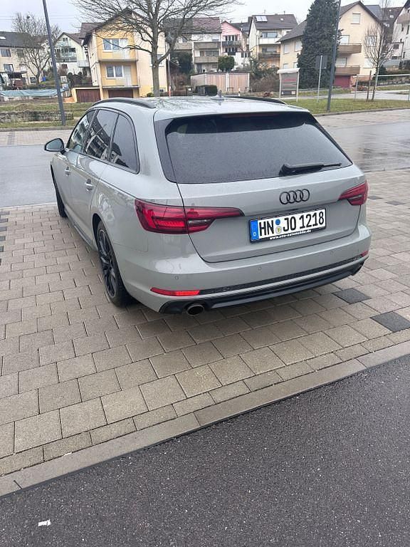 Gebraucht Audi A4 Sport 190 PS (139 kW) 2018 Grau Kombi