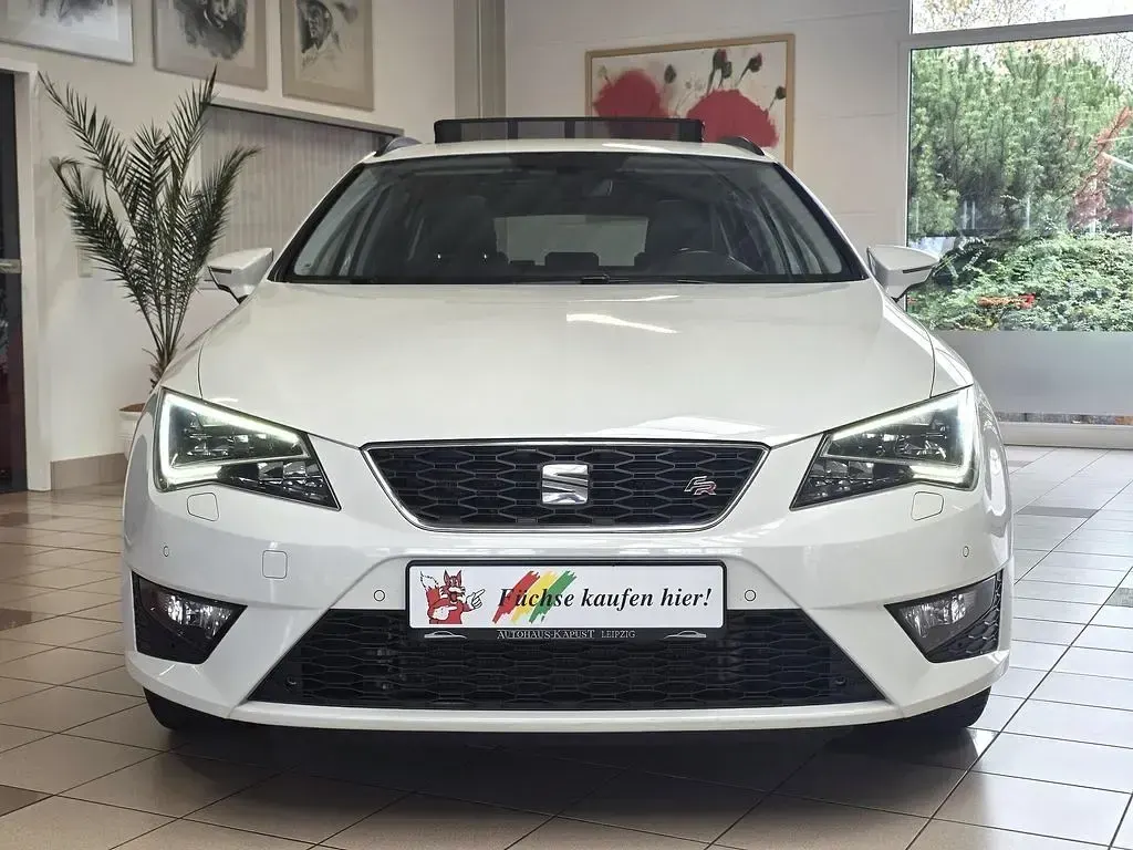 Używany Seat Leon ST FR 179 KM (131 kW) 2016 Biały Kombi