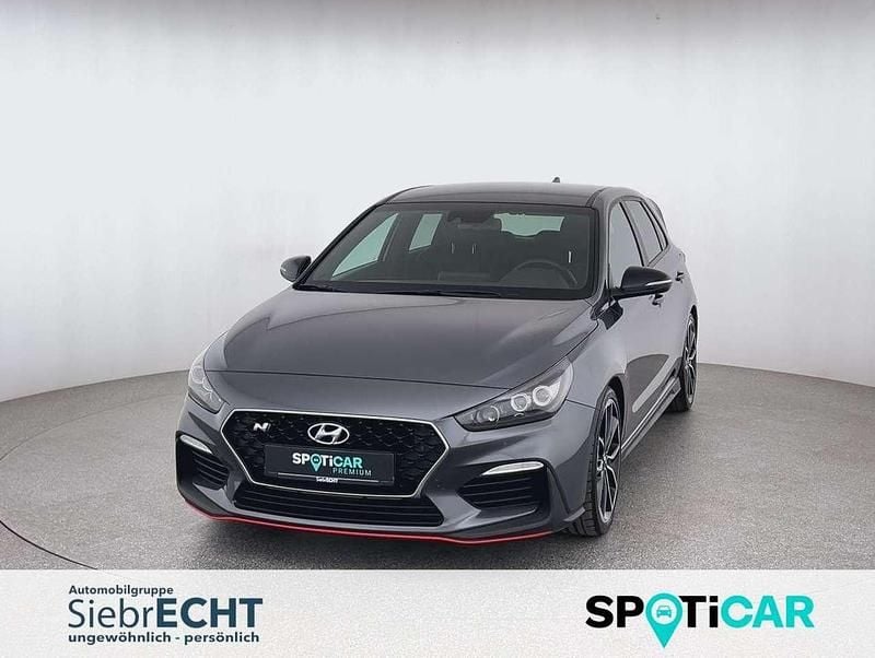 Grau (metallic) Gebraucht 2019 Hyundai i30 N Performance Limousine | 21.990 € (Fairer Preis) - Bild 1/4