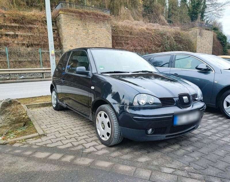 Schwarz Gebraucht 2003 Seat Arosa Stella Kleinwagen | 1.300 € (Fairer Preis) - Bild 1/4