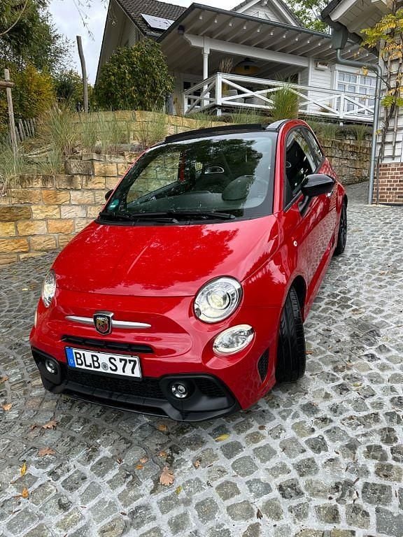 Rot Gebraucht 2022 Abarth 595C Cabrio | 25.000 € (Fairer Preis) - Bild 1/4