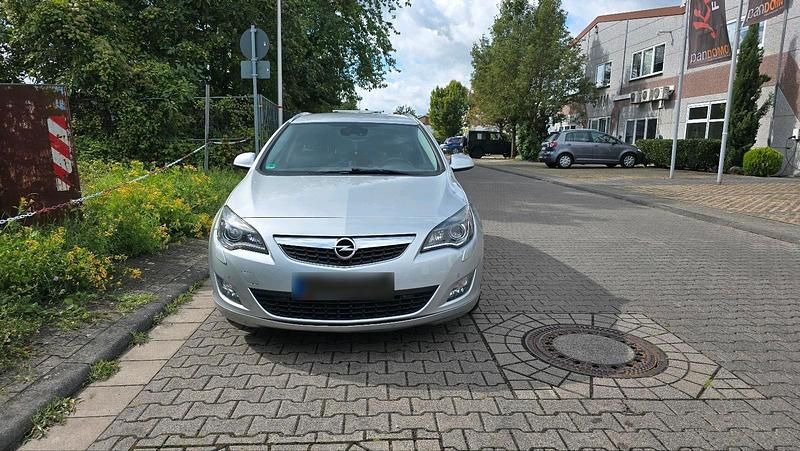 Gebraucht Opel Astra OPC 160 PS (117 kW) 2011 Grau Kombi