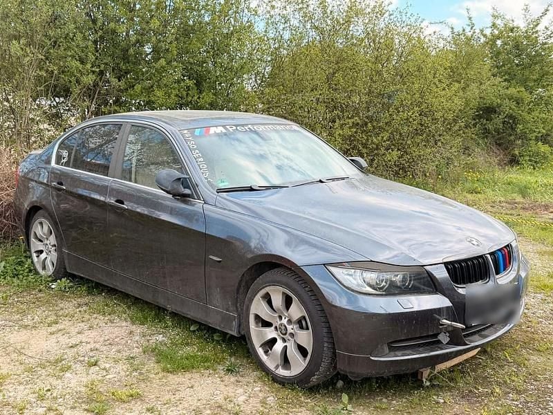 Gebraucht BMW 330 240 PS (176 kW) 1996 Grau Limousine