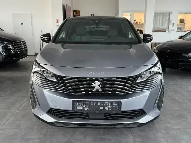 Gebraucht Peugeot 3008 Allure 131 PS (96 kW) 2023 Grau SUV