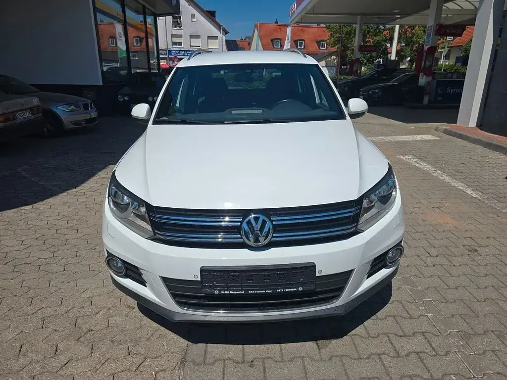 Gebraucht VW Tiguan LOUNGE 150 PS (110 kW) 2015 Weiß SUV