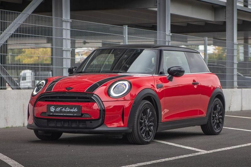 Rot Gebraucht 2024 Mini Cooper Classic Kleinwagen | 26.800 € (Fairer Preis) - Bild 1/4