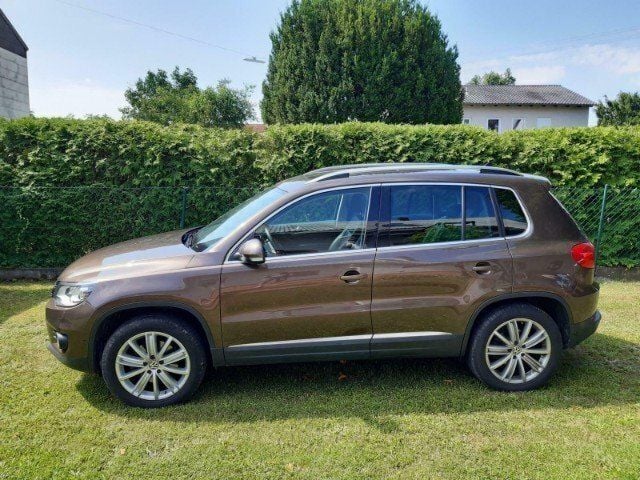 Gebraucht VW Tiguan Sportline 180 PS (132 kW) 2011 Braun SUV