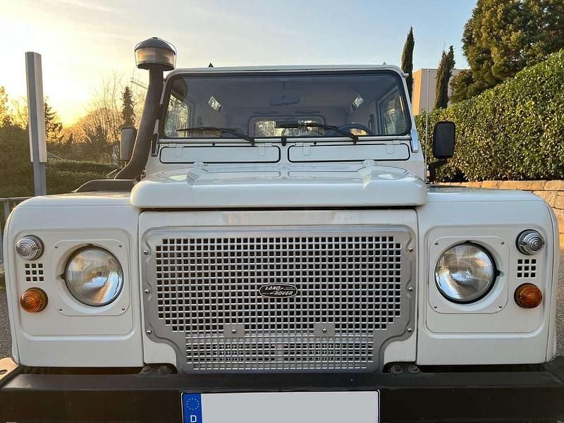 Gebraucht Land Rover Defender 122 PS (89 kW) 2000 Weiß SUV