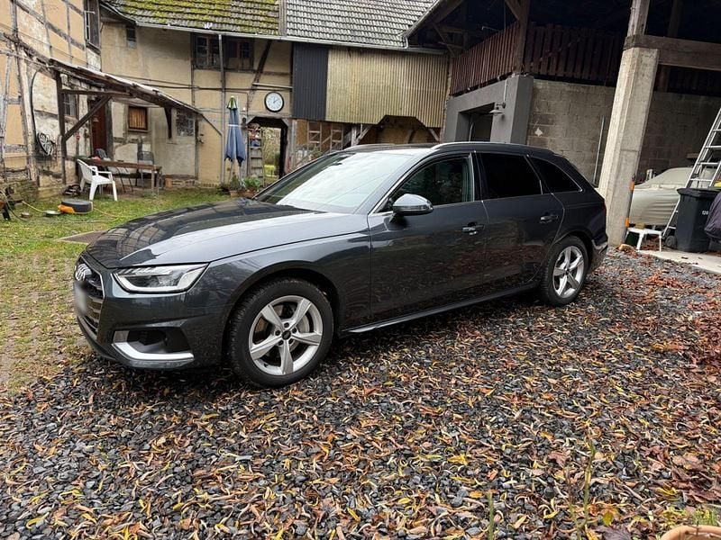 Gebraucht Audi A4 S-Line 204 PS (150 kW) 2022 Grau Kombi